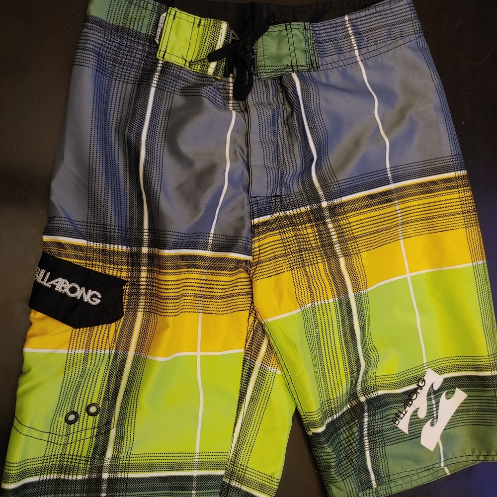 Billabong boardshorts